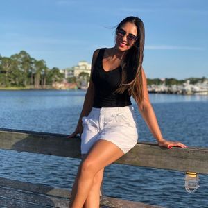 Meet your Posher, Rosana